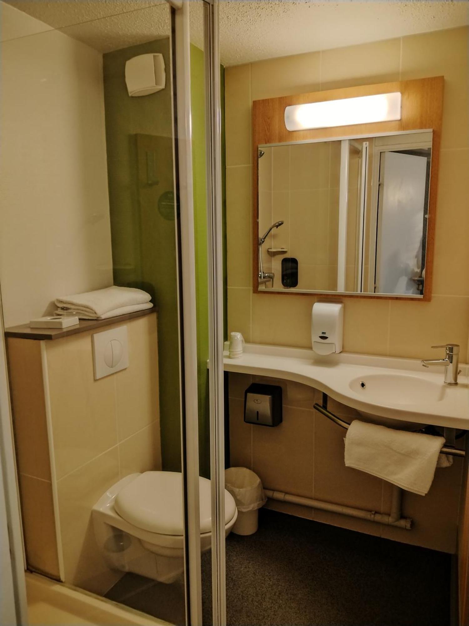 Hotel Inn Design モンリュソン エクステリア 写真
