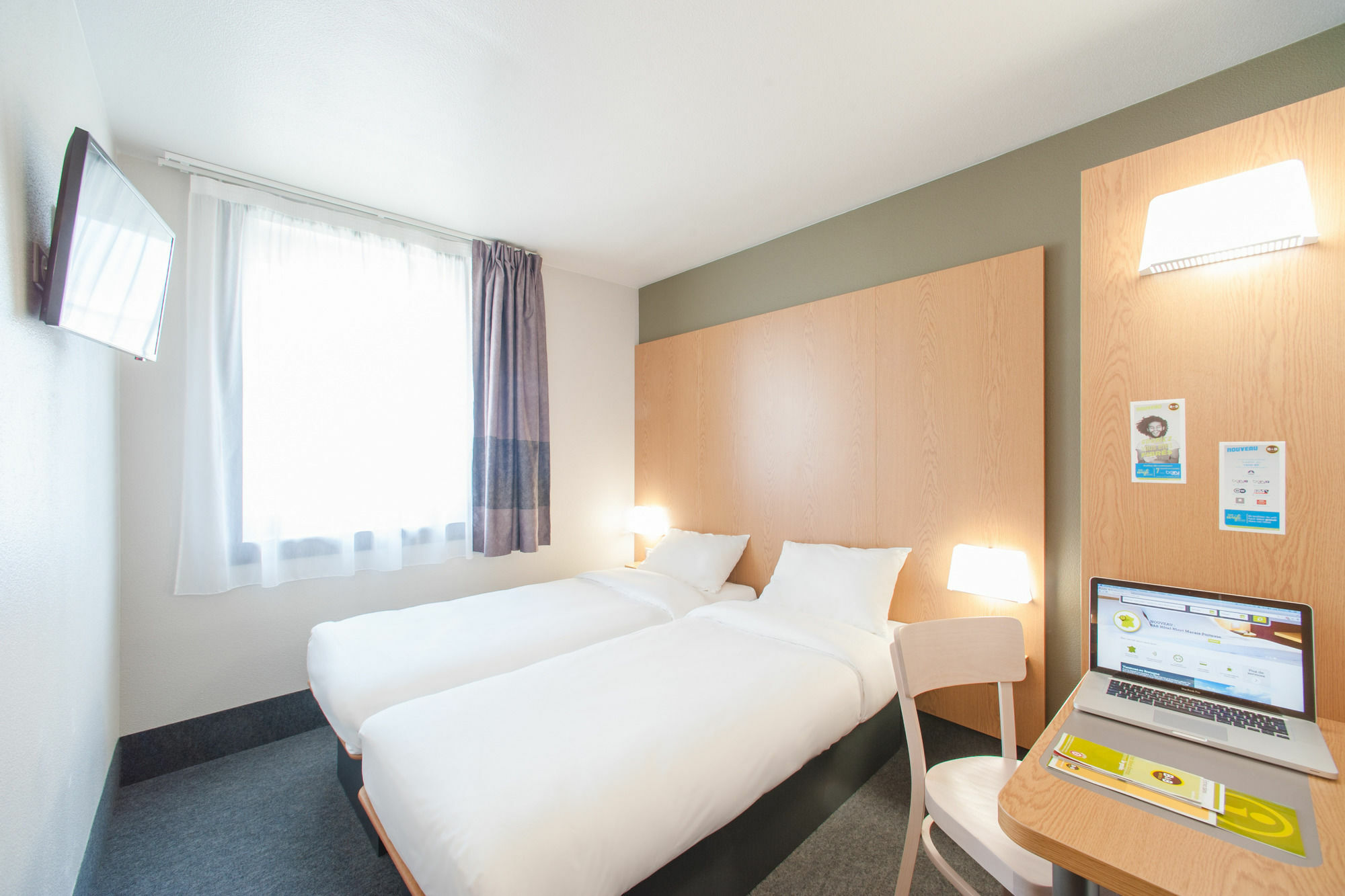 Hotel Inn Design モンリュソン エクステリア 写真