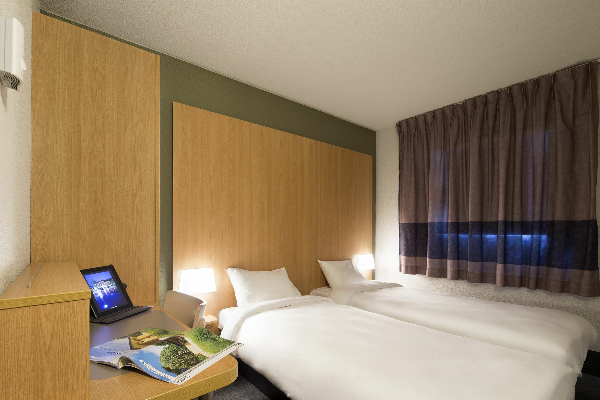 Hotel Inn Design モンリュソン エクステリア 写真